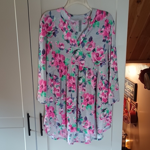 Honeyme Tops - Honeyme Floral Tunic - Pink and Green XXL